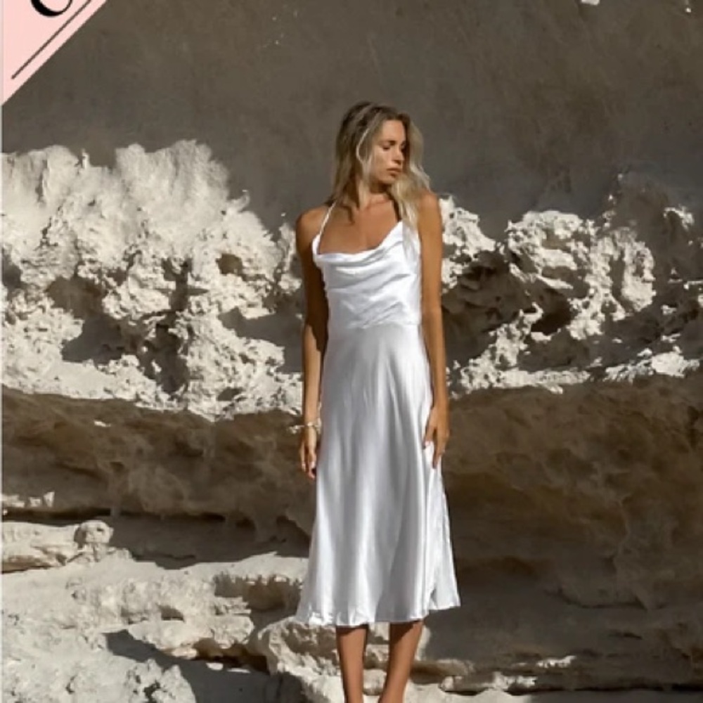 Tiara Hawaii Monaco Midi Dress NWT
